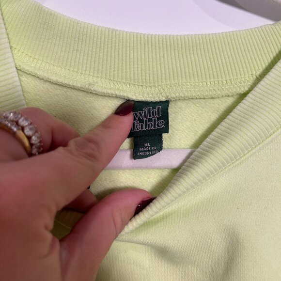 WILD FABLE CROPPED SWEATSHIRT - Picture 6 of 9